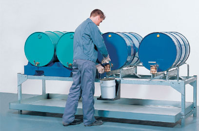 Collecting tub for 4 x 200l barrels