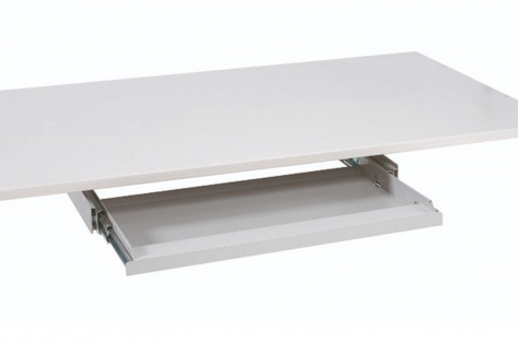Keyboard tray ESD 630x400 (attached to bench top)